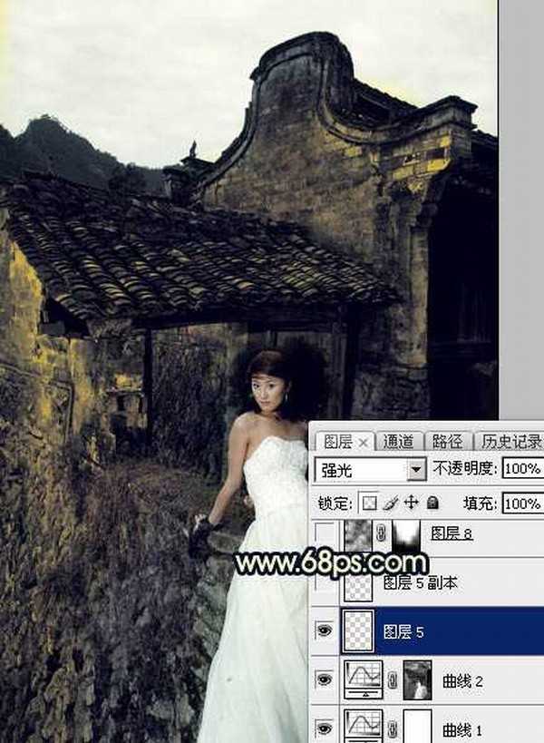 Photoshop调出高对比霞光色残旧古建筑人物图片